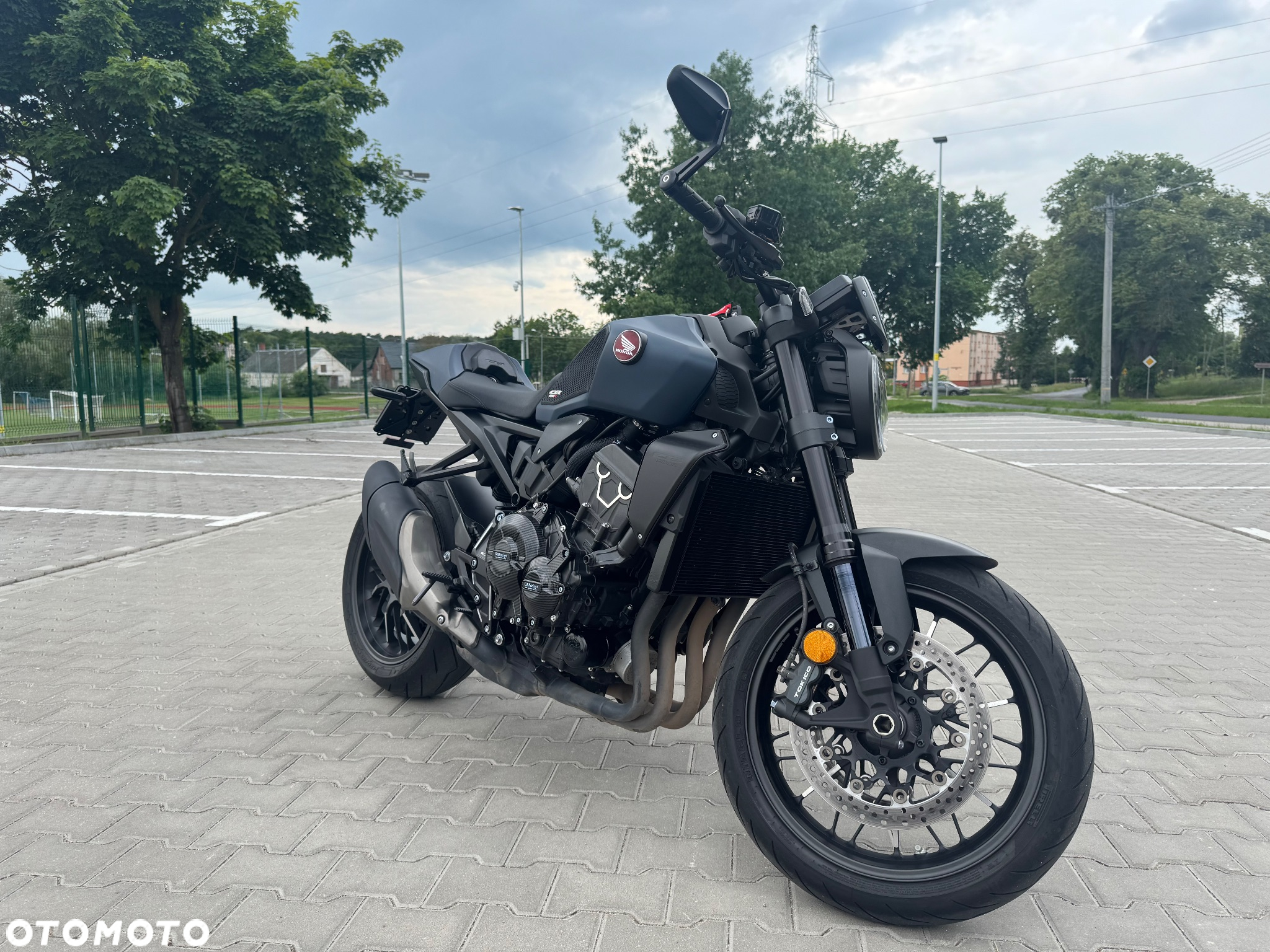 Honda CB - 10