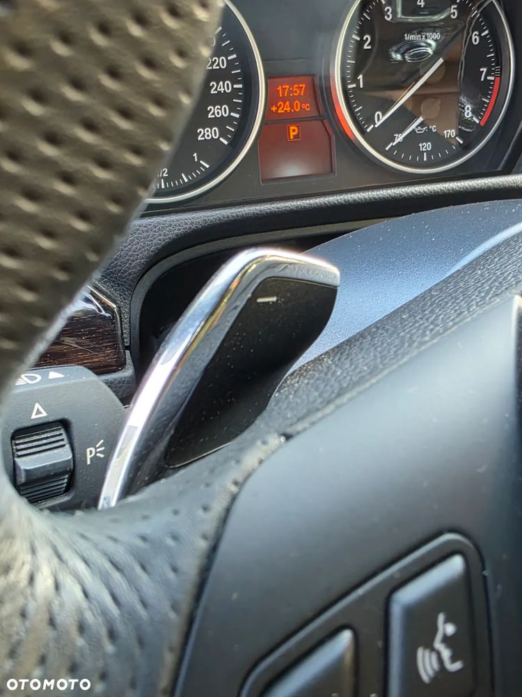 BMW Seria 3 335i Coupe Edition Exclusive - 28