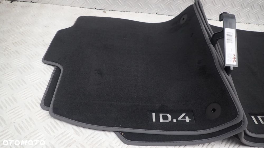 DYWANIKI WELUROWE VW ID 4 2021 ROK 11B061270  WGK - 2