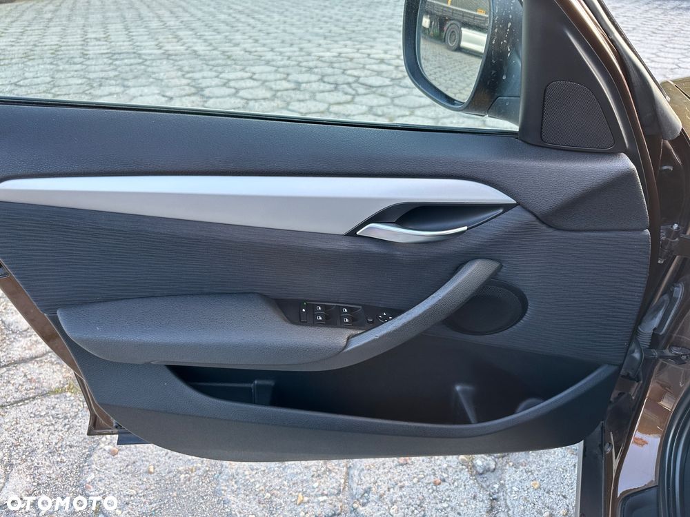 BMW X1 xDrive20d - 21