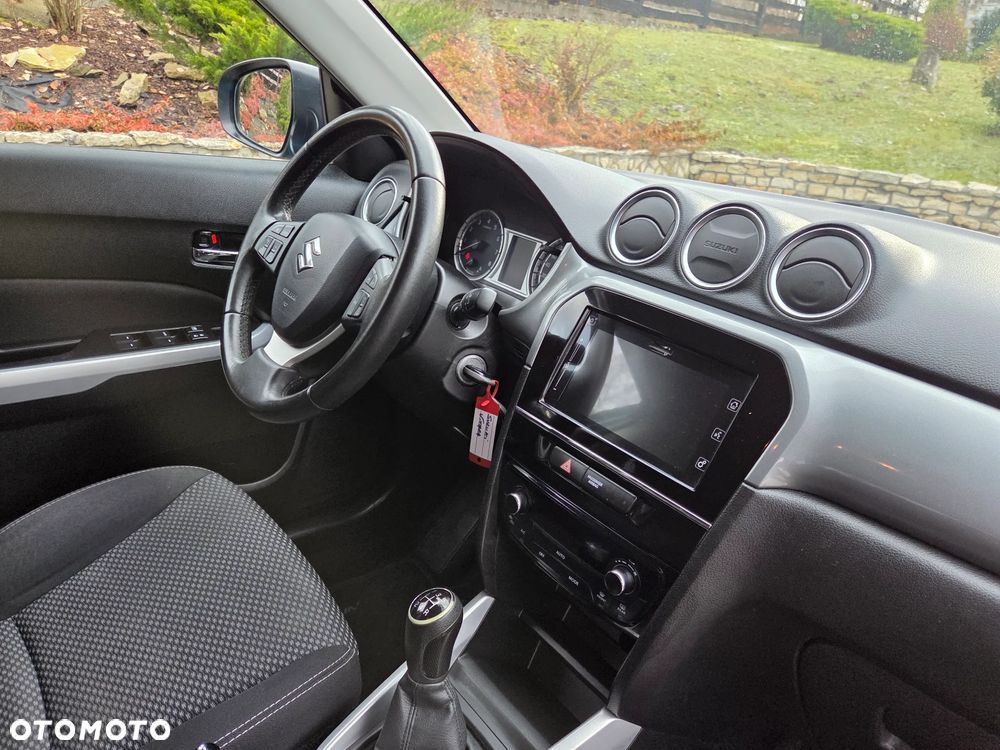 Suzuki Vitara 1.6 Premium 2WD - 19