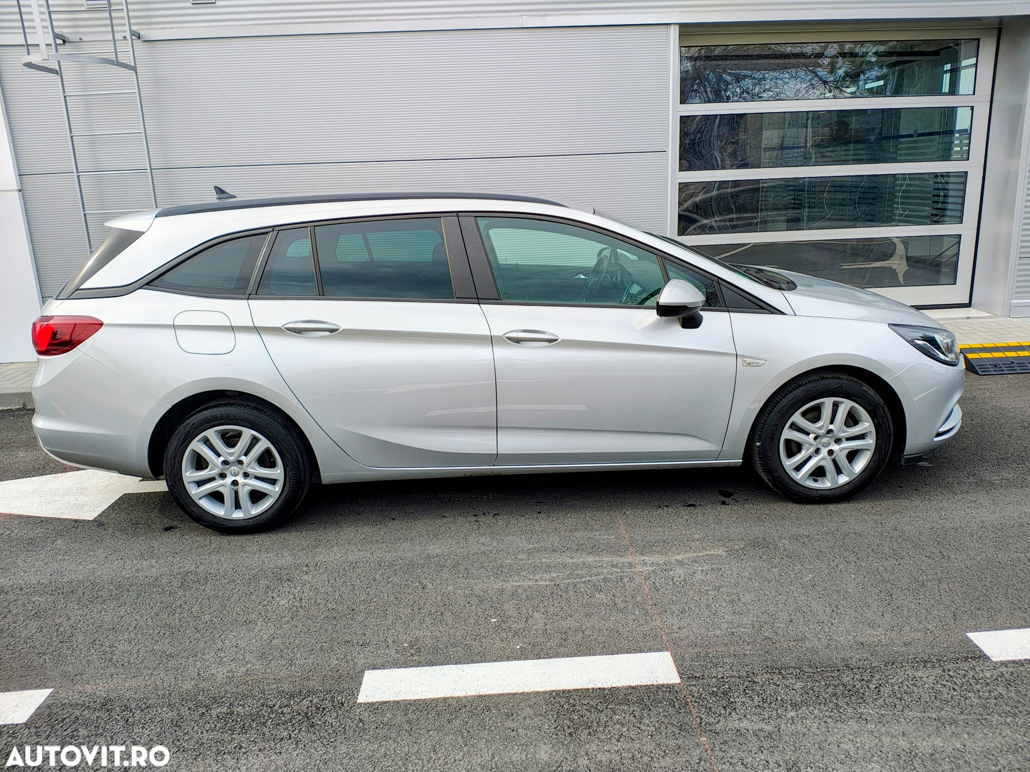 Opel Astra 1.6 D (CDTI) Business - 5