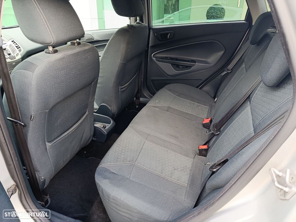 Ford Fiesta 1.4 TDCI Titanium - 36