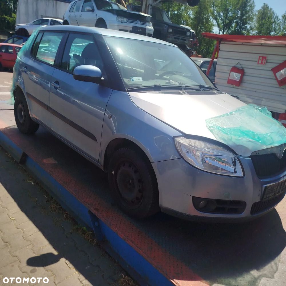 Skoda Fabia 2 na części. - 3