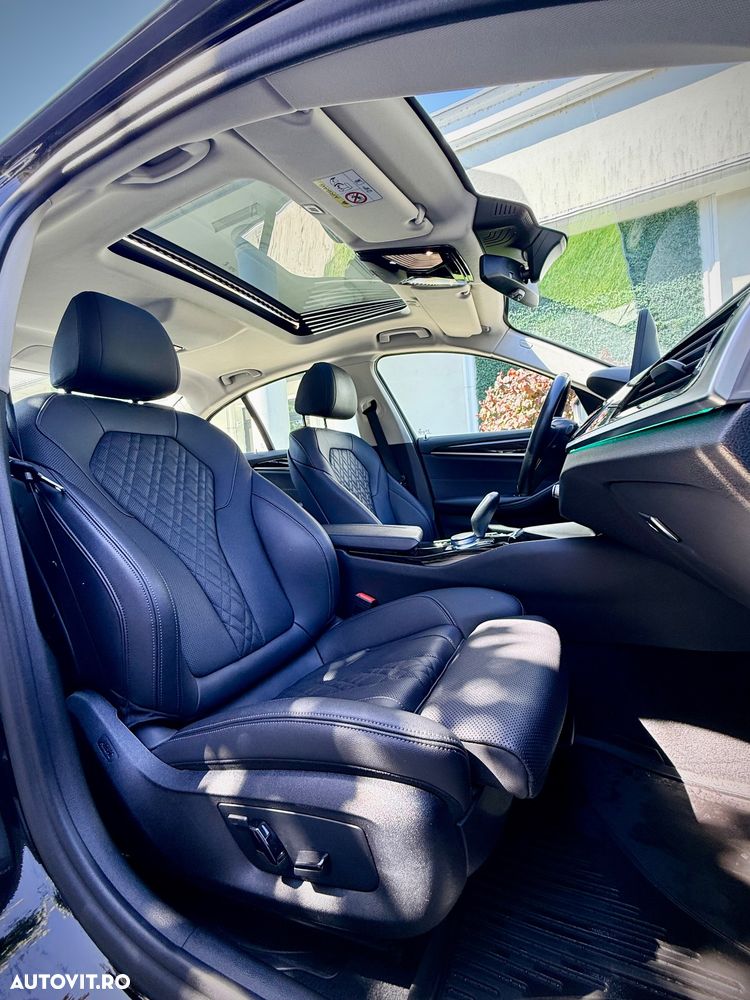 BMW Seria 5 520d Aut. Sport Line - 7