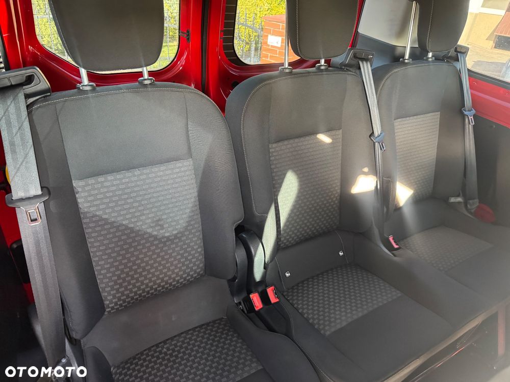 Ford Transit Custom - 19