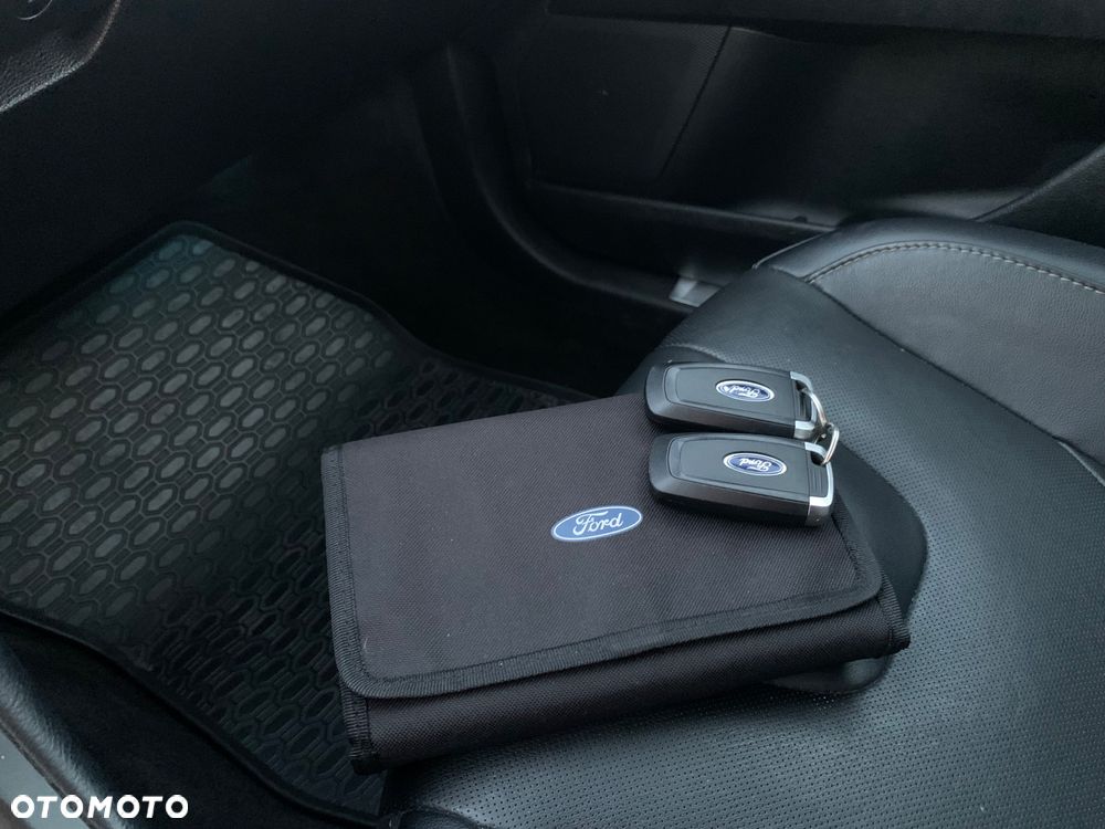 Ford Mondeo 2.0 EcoBoost Titanium - 15