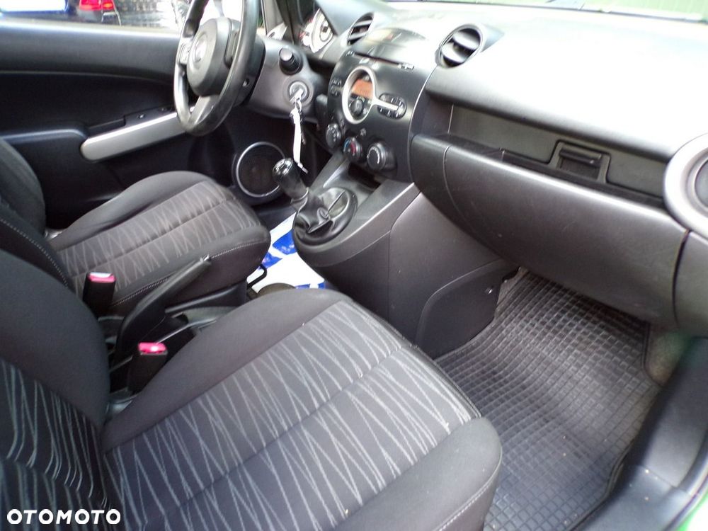 Mazda 2 - 21