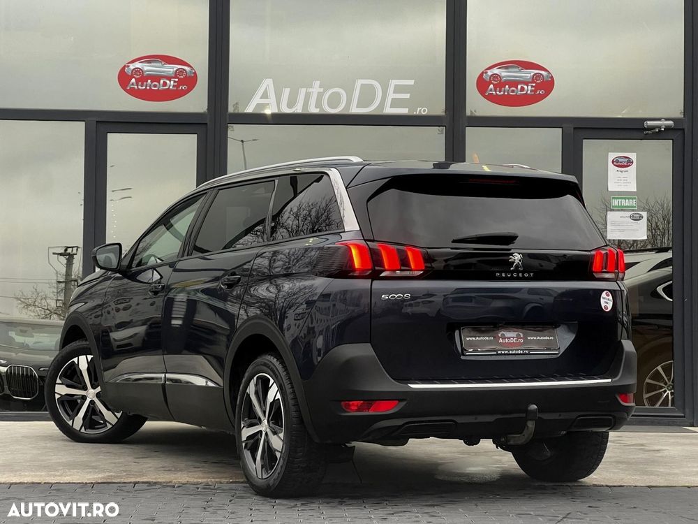 Peugeot 5008 - 3