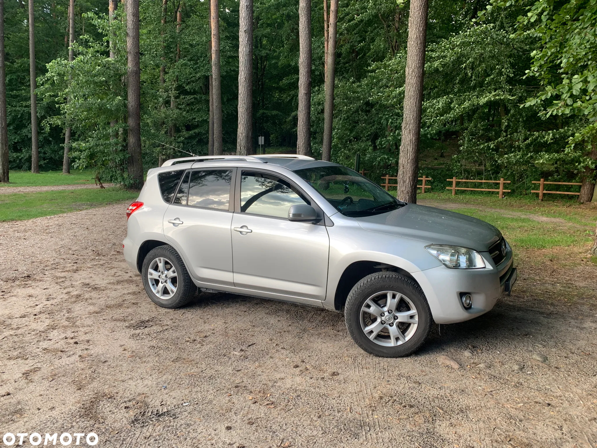 Toyota RAV4 - 3
