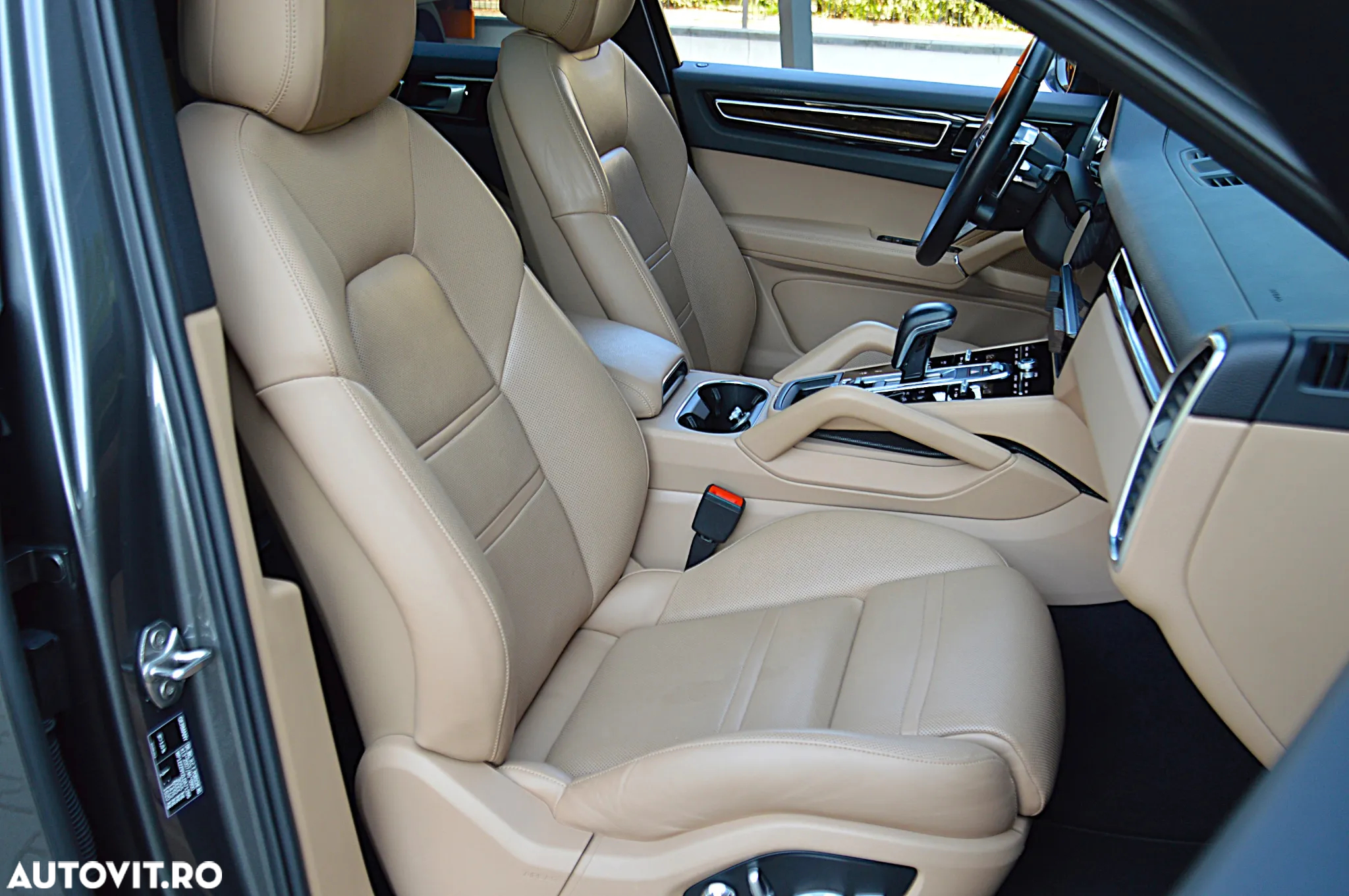 Porsche Cayenne Coupe E-Hybrid Tiptronic S Platinum Edition - 11