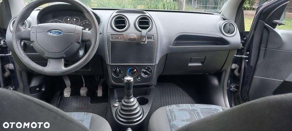 Ford Fiesta - 7