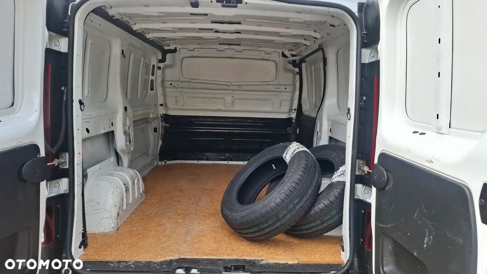 Renault Trafic - 10