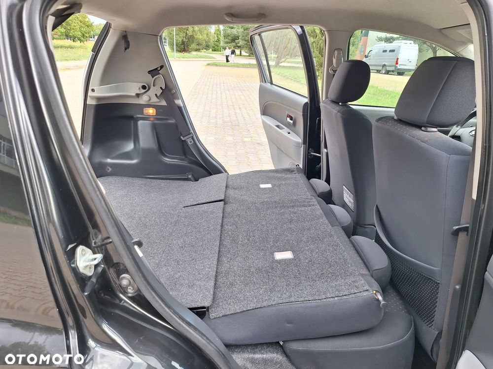 Daihatsu Sirion 1.3 - 17