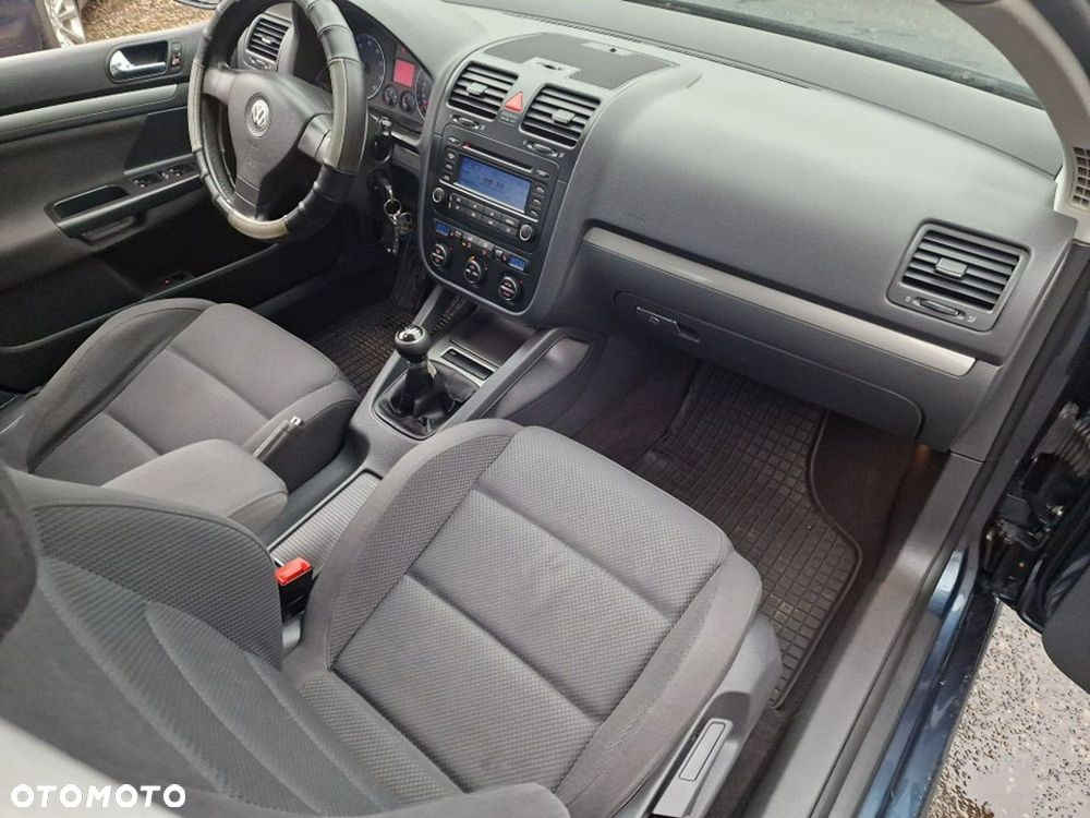 Volkswagen Golf V 1.4 FSI Comfortline - 20