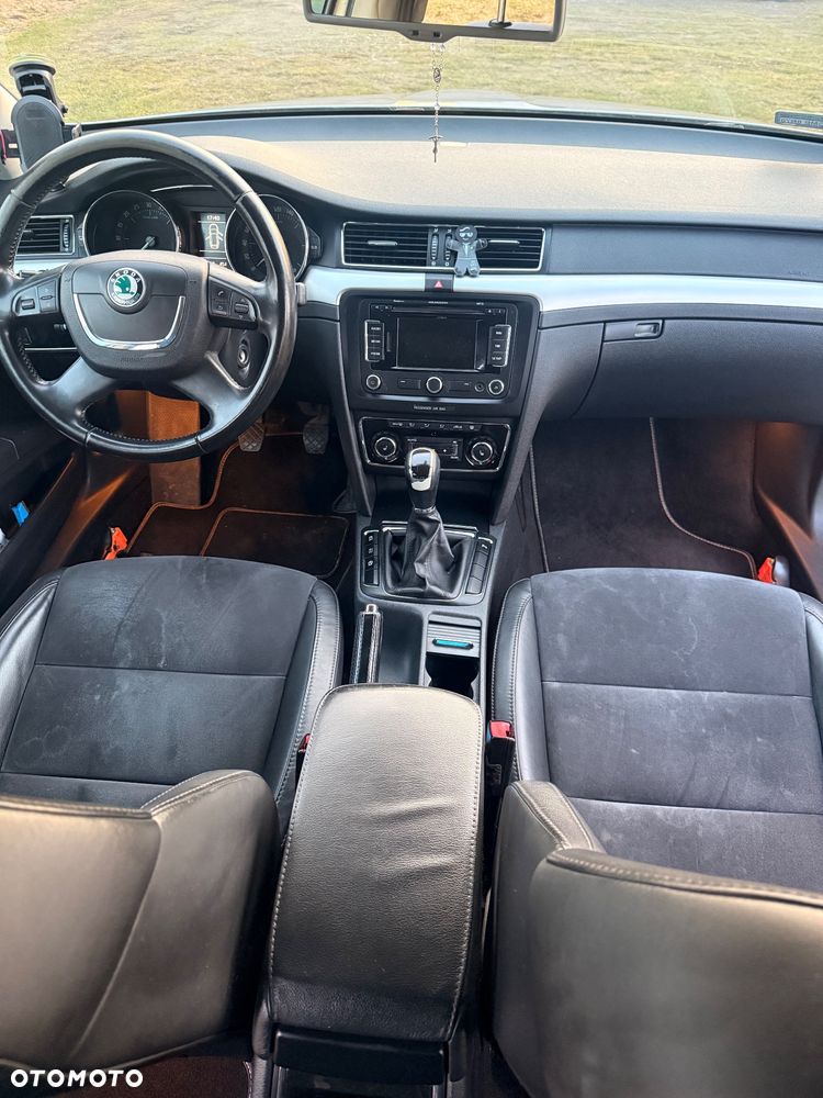 Skoda Superb 1.6 TDI Elegance Greenline - 15