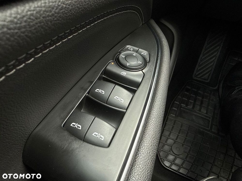 Opel Insignia 2.0 CDTI Innovation S&S - 28