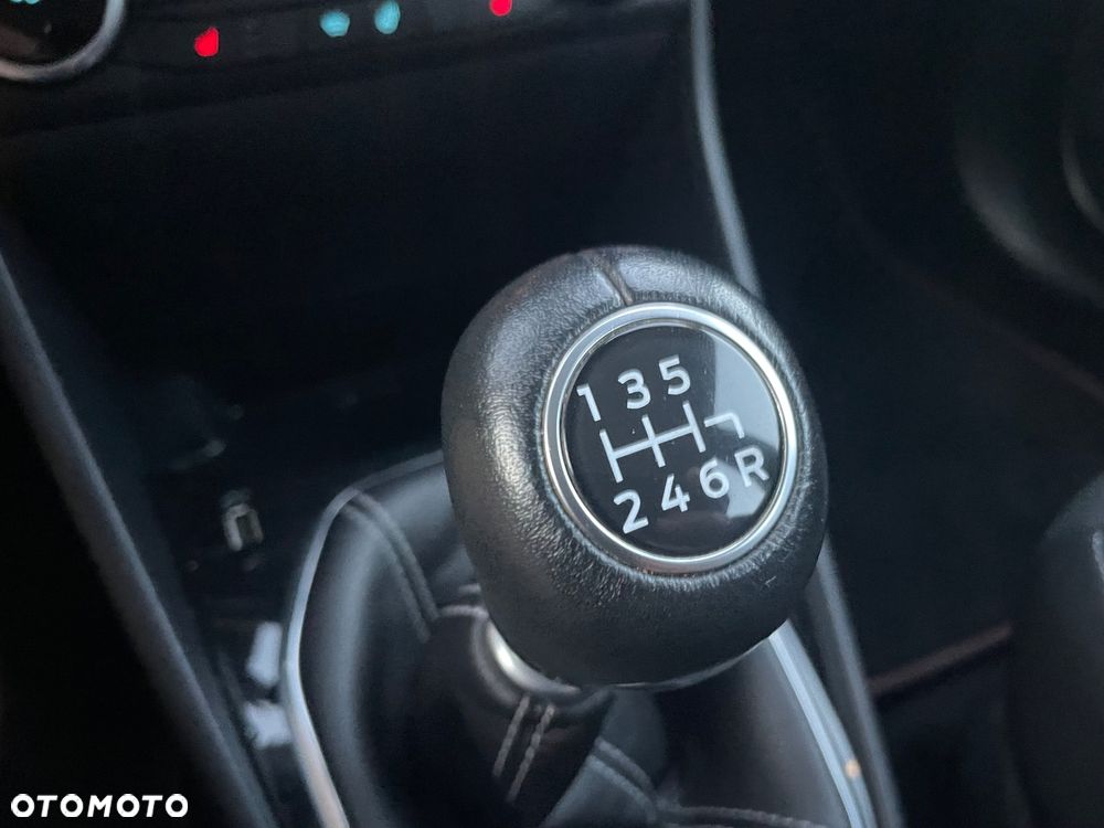 Ford Fiesta ver-1-0-ecoboost-s-s-active-x - 17