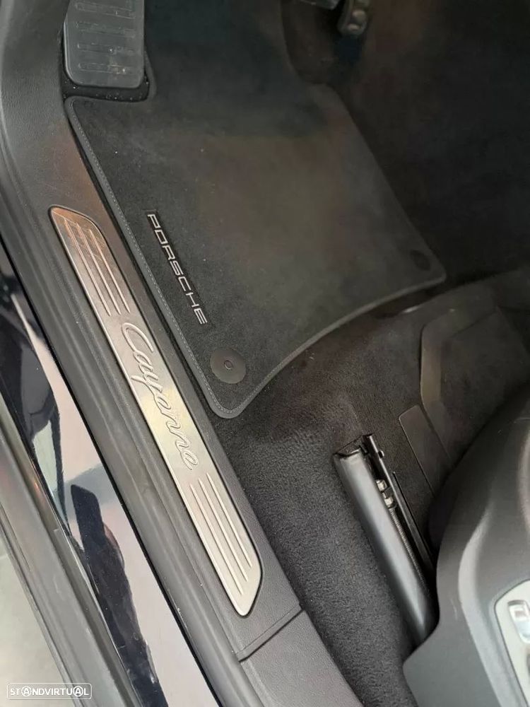Porsche Cayenne Platinum Edition - 23