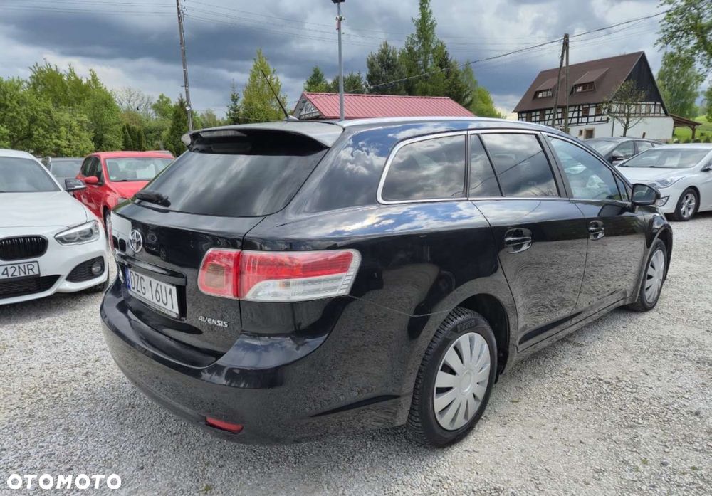 Toyota Avensis - 7