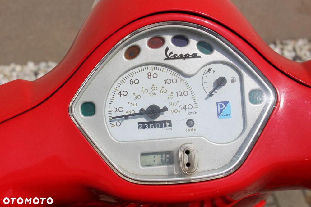 Piaggio Vespa - 17