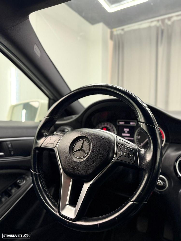 Mercedes-Benz A 180 d Urban - 13