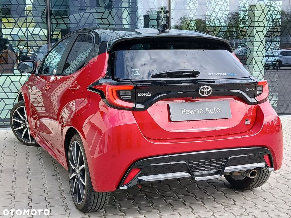 Toyota Yaris Hybrid 1.5 GR Sport - 11