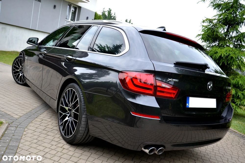 BMW Seria 5 530d xDrive Luxury Line - 15