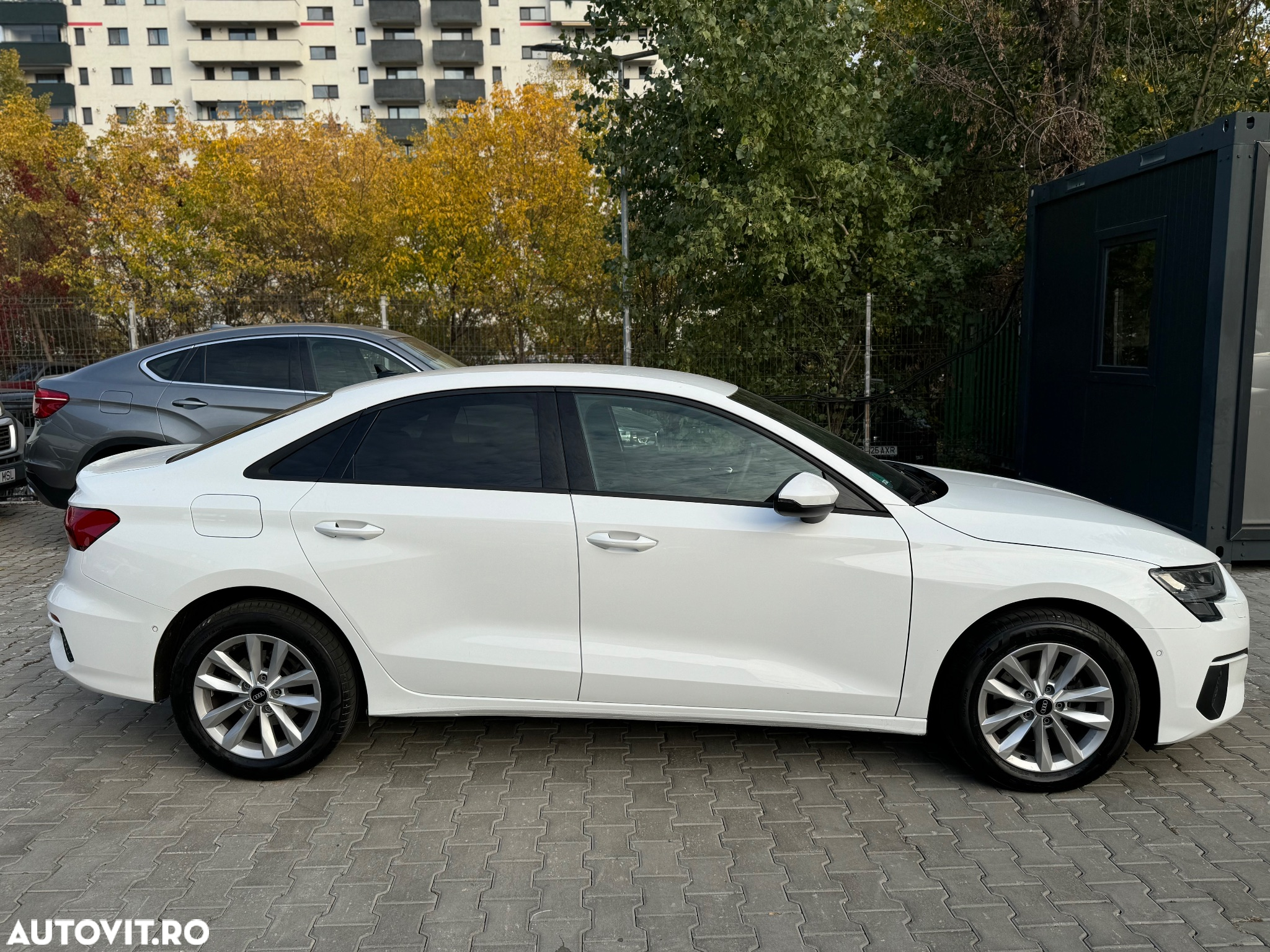 Audi A3 2.0 30 TDI S tronic Advanced - 9