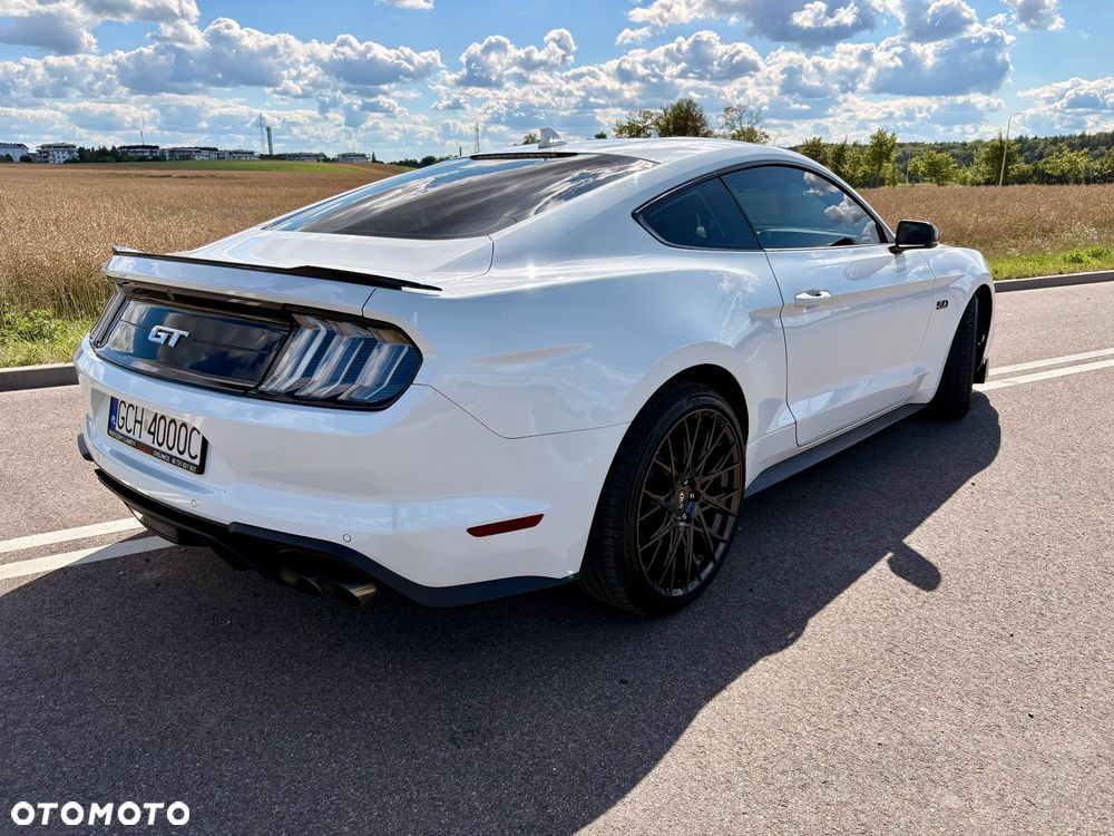 Ford Mustang - 7