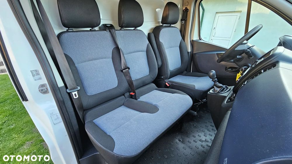 Opel Vivaro 1,6 CDTI 120KM L2 Długi 2018 Rok Klima Webasto Tempomat Hak Parktronik - 23