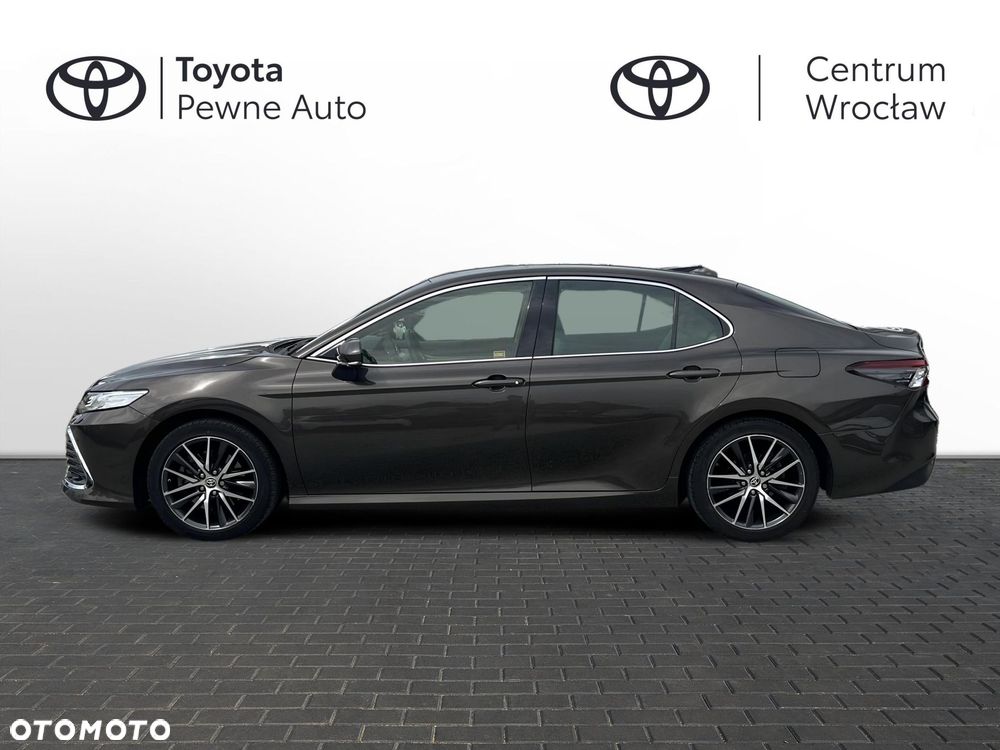 Toyota Camry 2.5 Hybrid Executive CVT - 2