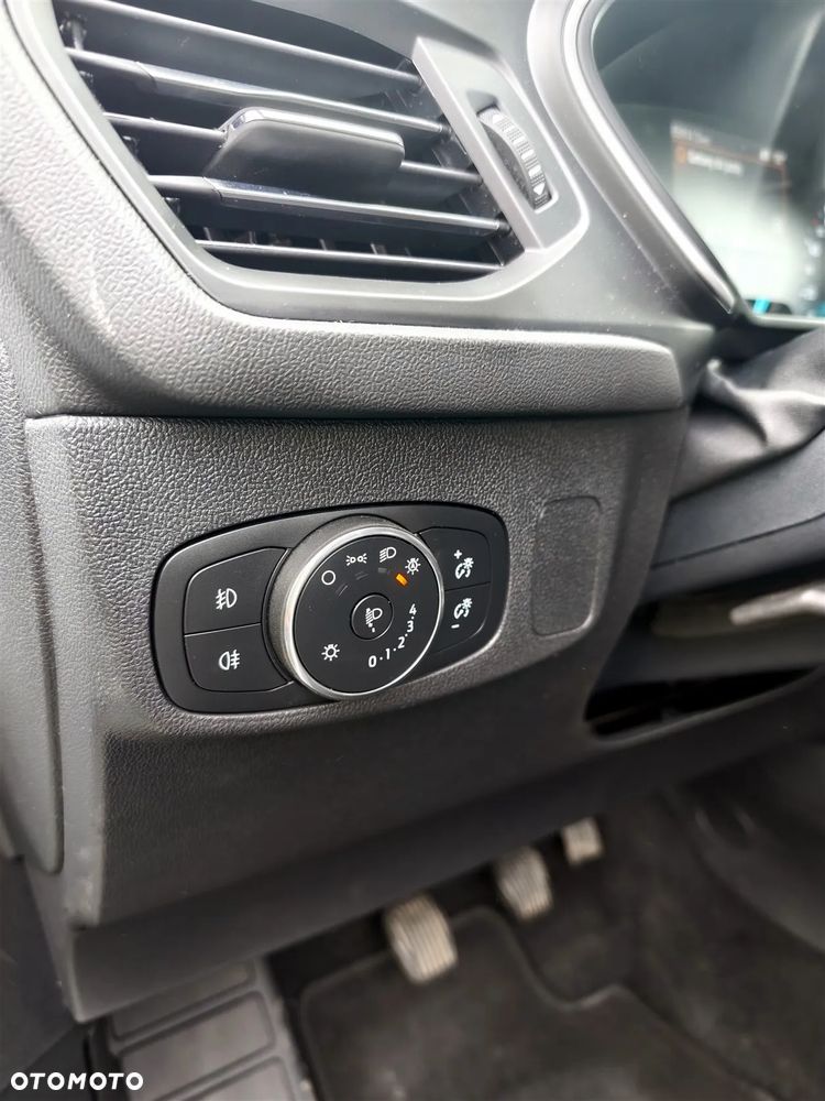 Ford Focus 1.5 EcoBlue Start-Stopp-System COOL&CONNECT - 24
