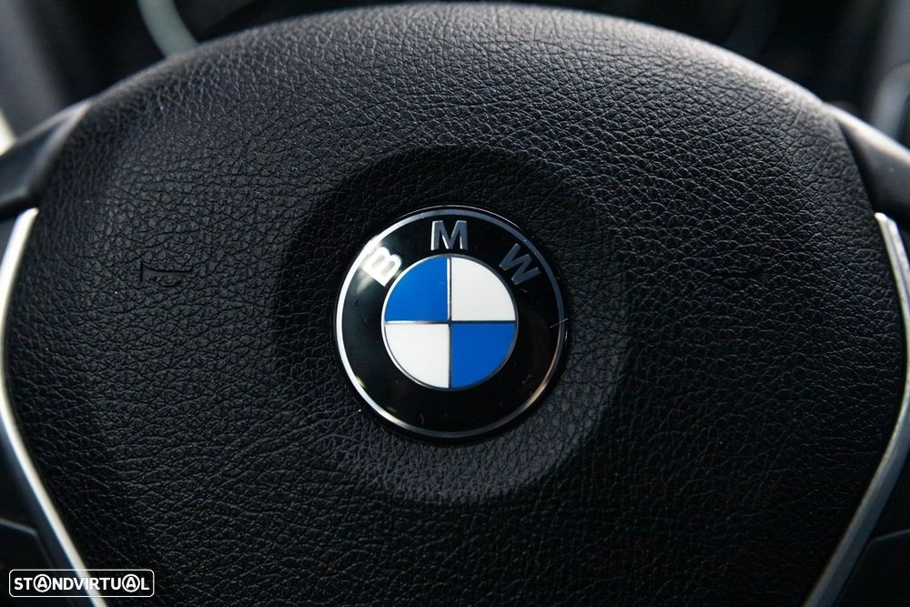 BMW 116 d Pack M - 29