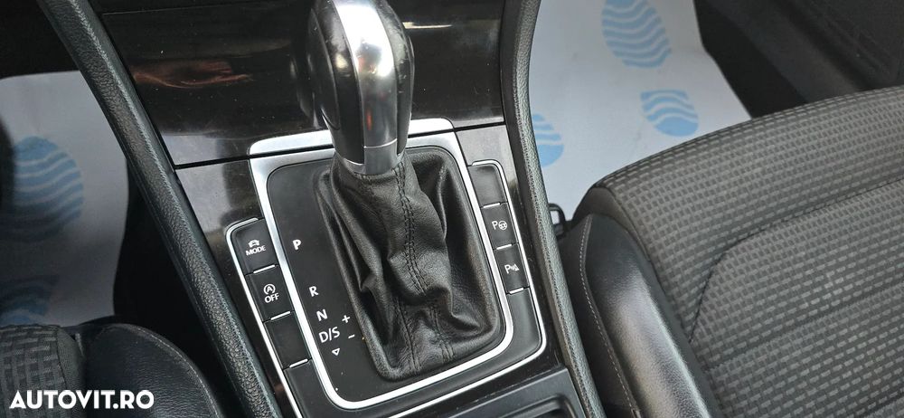 Volkswagen Golf 1.4 TSI ACT BlueMotion Technology DSG Highline - 20