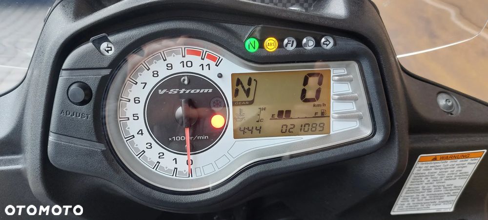 Suzuki V-STROM - 21