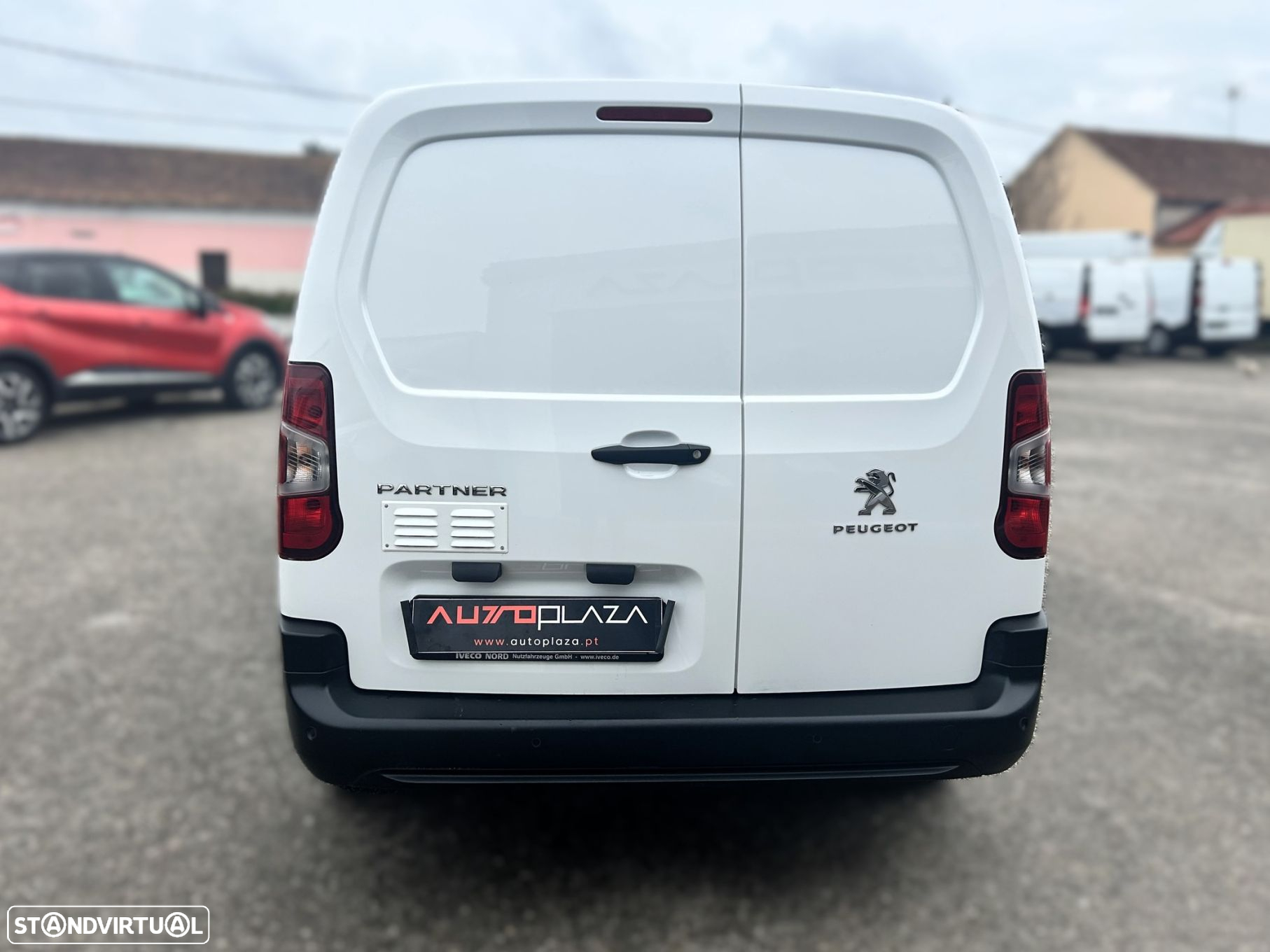 Peugeot Partner 1.5 BlueHDi Asphalt Longa - 7