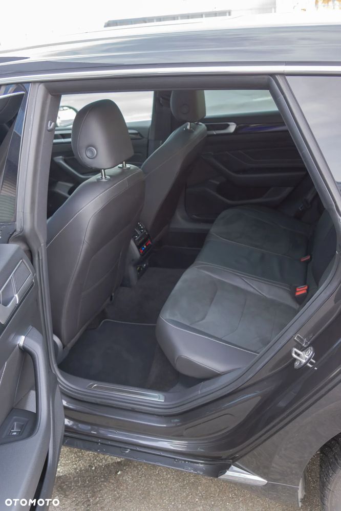 Volkswagen Arteon 2.0 TSI R-Line DSG - 13