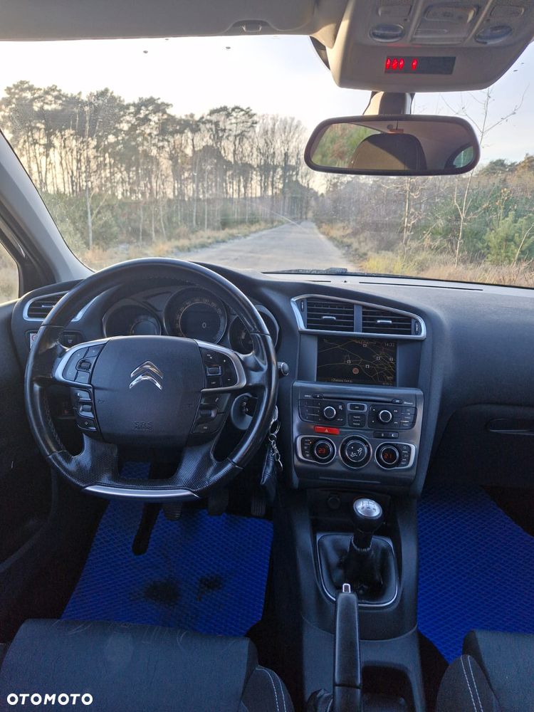 Citroën C4 VTi 120 Exclusive - 9