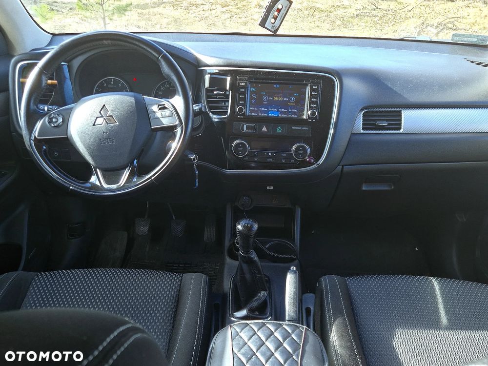 Mitsubishi Outlander 2.0 City Style 2WD - 12