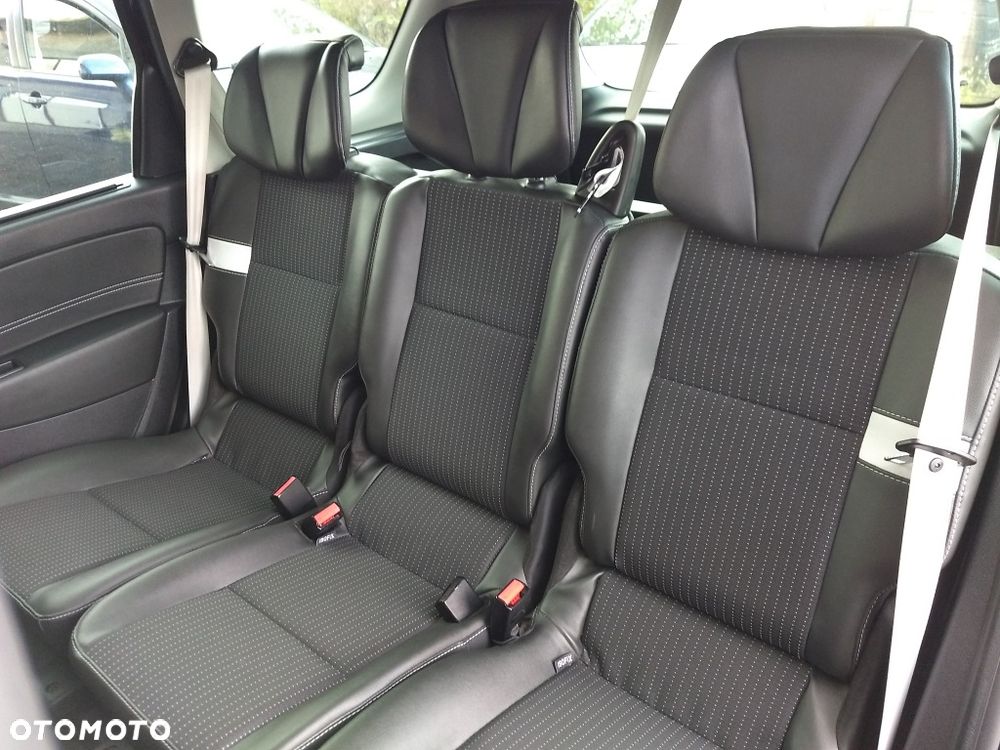 Renault Grand Scenic dCi 160 Bose Edition - 11