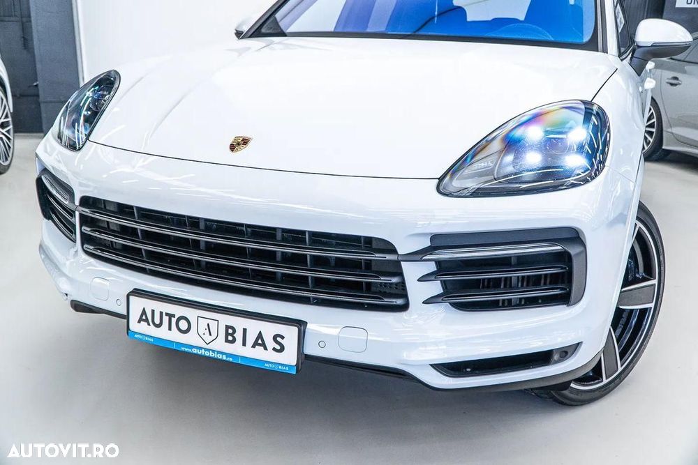 Porsche Cayenne Coupe - 11