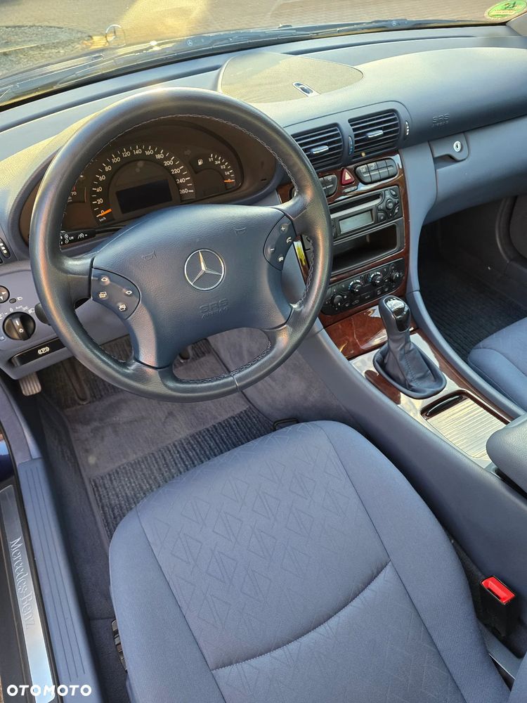 Mercedes-Benz Klasa C 200 Kompressor Elegance - 27