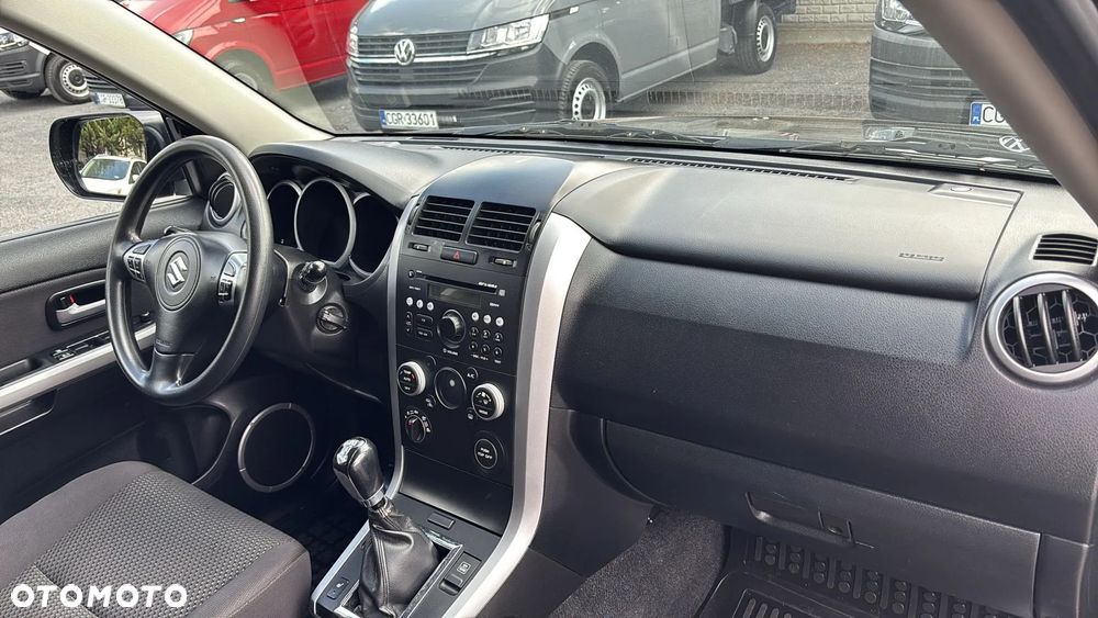 Suzuki Grand Vitara 1.9 DDiS Comfort DPF - 19
