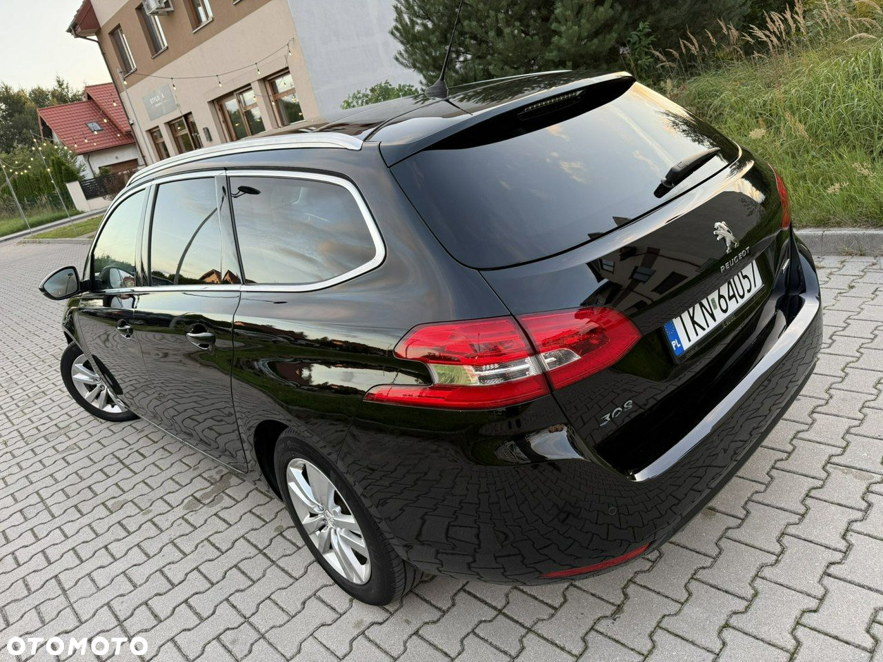 Peugeot 308 1.6 BlueHDi Allure S&S - 24