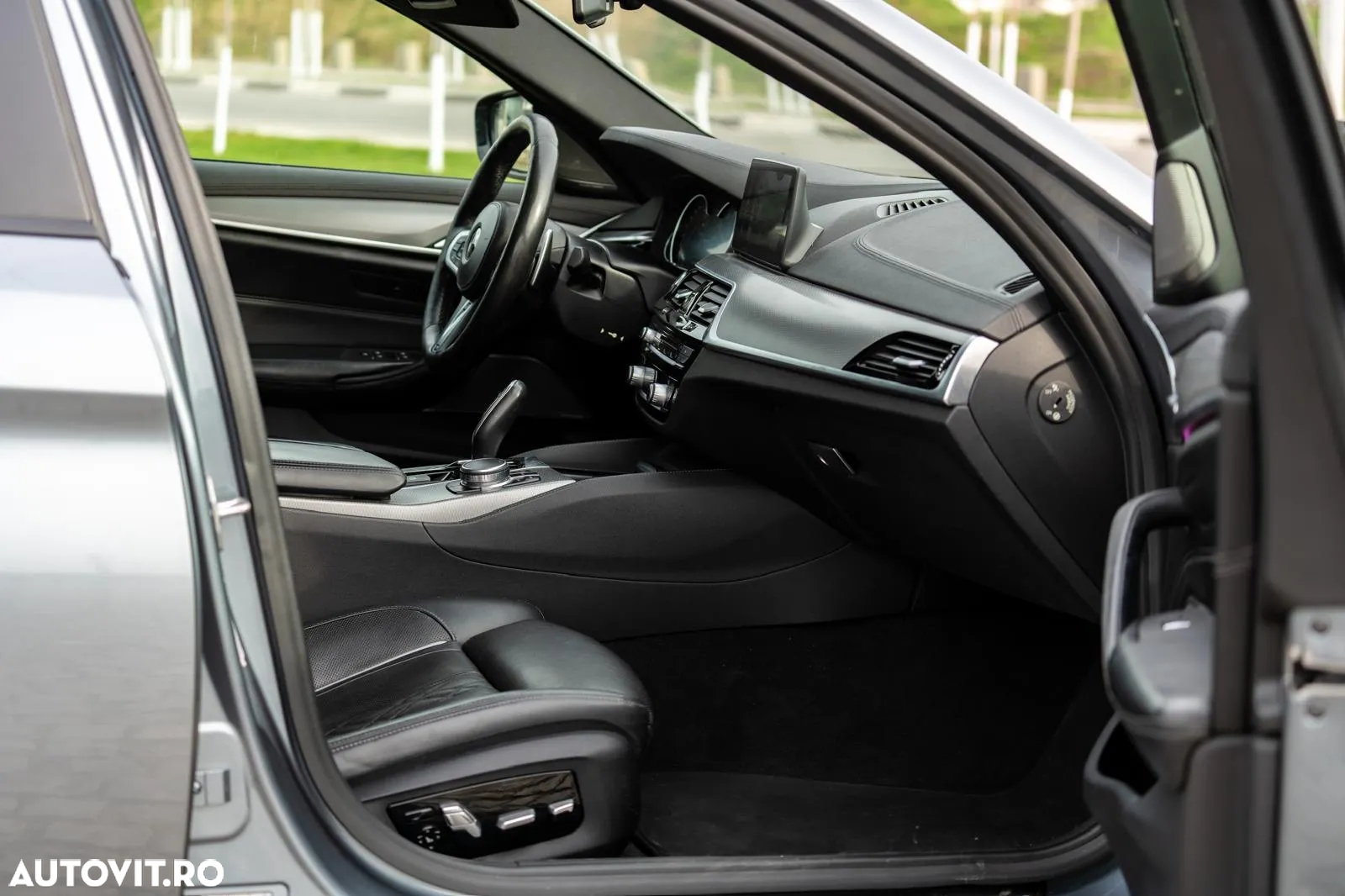 BMW Seria 5 540i xDrive AT - 10