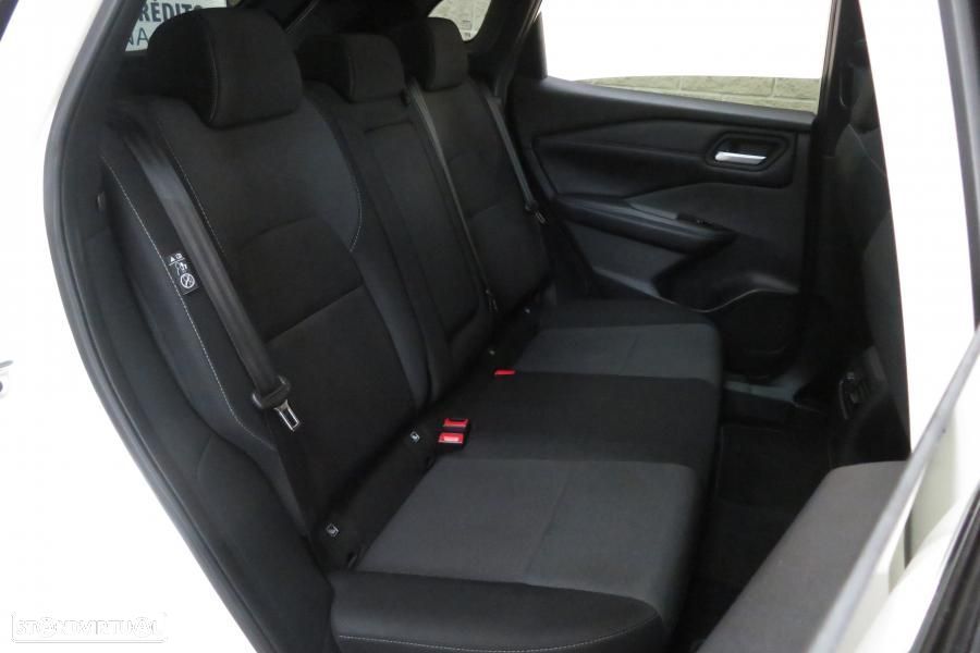 Nissan Qashqai 1.3 DIG-T Premiere Edition - 30