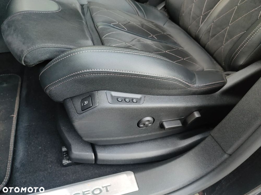 Peugeot 3008 BlueHDi 180 Stop & Start EAT8 GT - 12