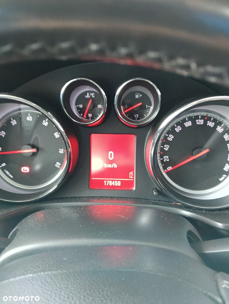 Opel Insignia 1.8 Cosmo - 12