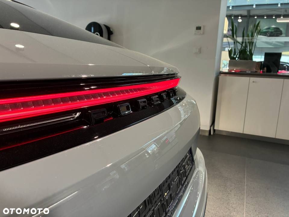 Porsche Panamera Turbo S E-Hybrid PHEV - 6